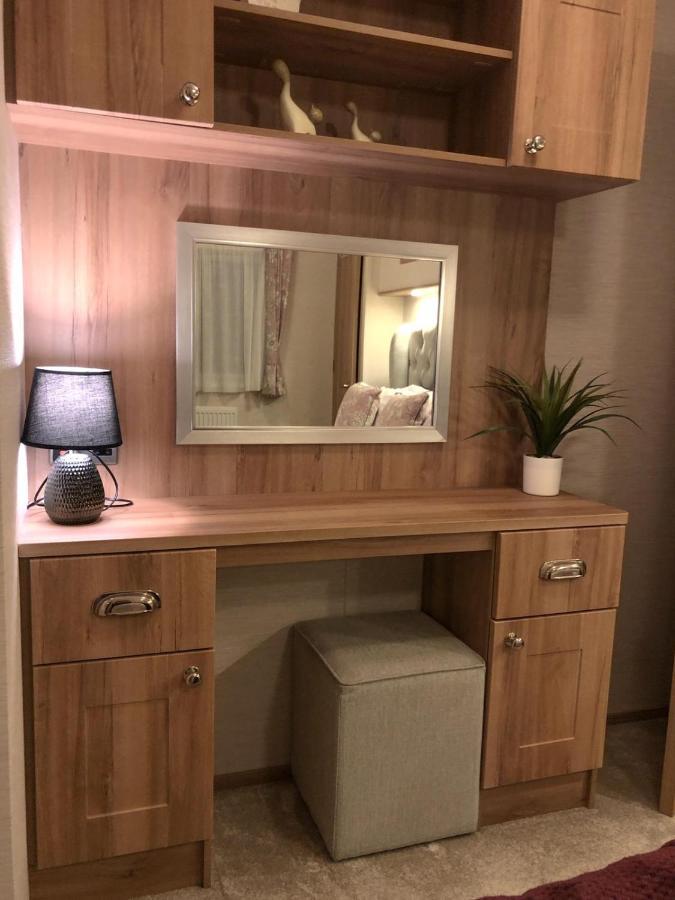 Belton with Browston Norfolk Caravan Staycation Pet Friendly מראה חיצוני תמונה