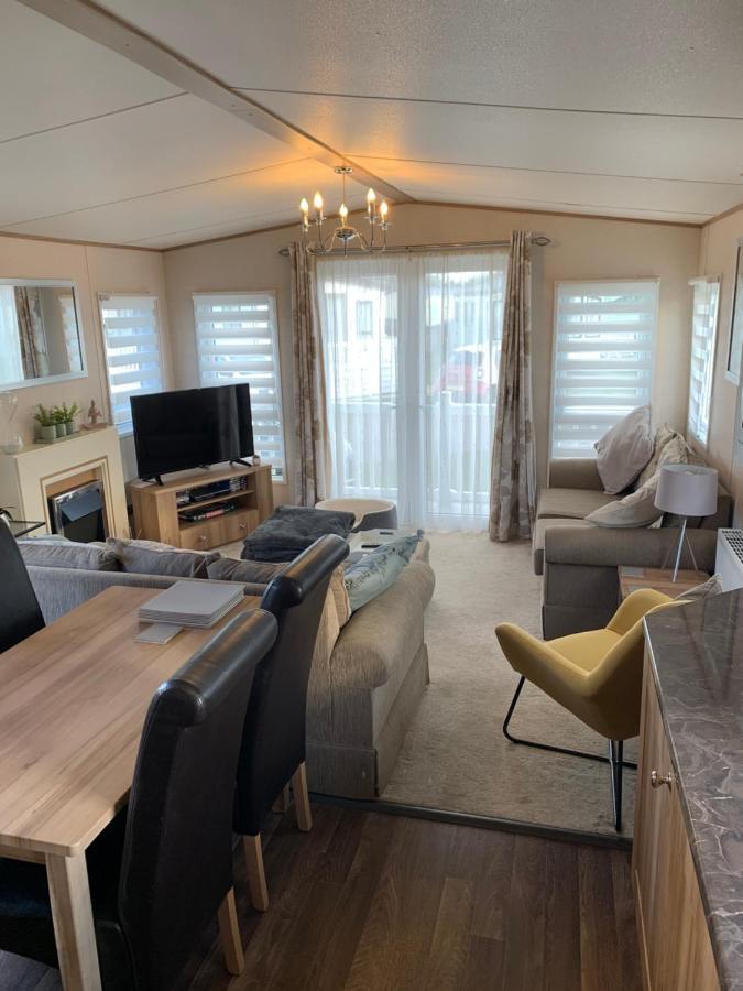 Belton with Browston Norfolk Caravan Staycation Pet Friendly מראה חיצוני תמונה