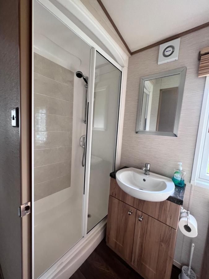 Belton with Browston Norfolk Caravan Staycation Pet Friendly מראה חיצוני תמונה