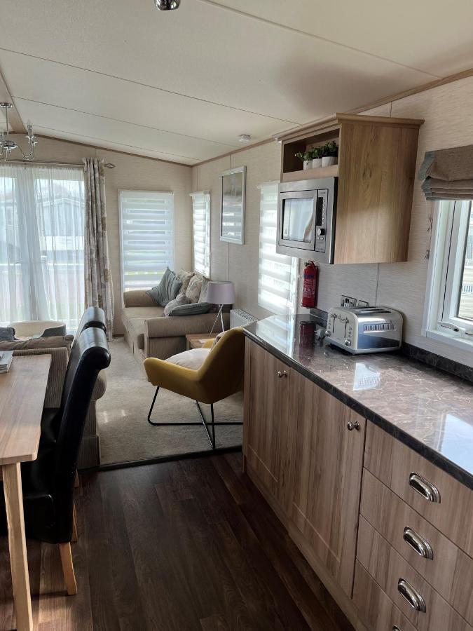 Belton with Browston Norfolk Caravan Staycation Pet Friendly מראה חיצוני תמונה