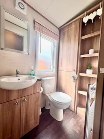 Belton with Browston Norfolk Caravan Staycation Pet Friendly מראה חיצוני תמונה